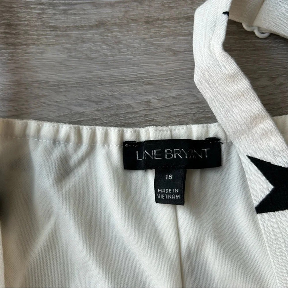 LANE BRYANT STAR WHITE TANK TOP WITH WHITE STRIPES - Picture 7 of 13